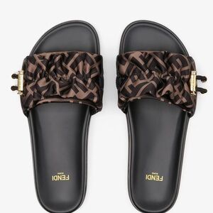 Like New Authentic Black and Brown Fendi slides